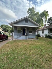 Building Photo - 2309 Lincoln Ave