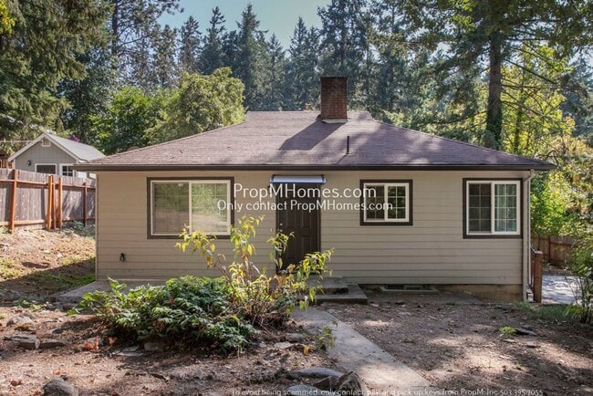 Building Photo - 2 Bedroom Home on a Large Lot in SW!