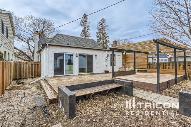 Building Photo - 4849 Xerxes Ave S