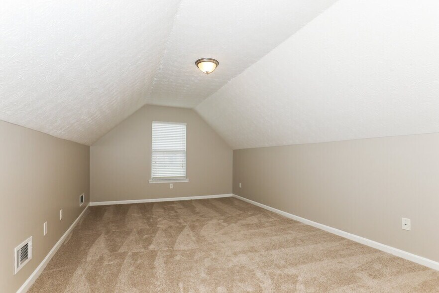 Building Photo - 1101 Marsh Ct