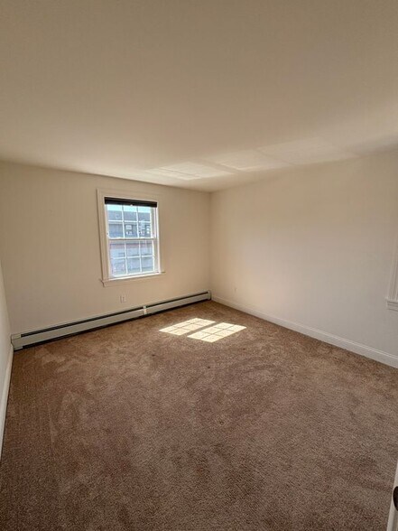 Building Photo - 1337 Millersport Hwy