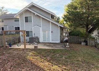 Building Photo - 463 Down Hill Dr