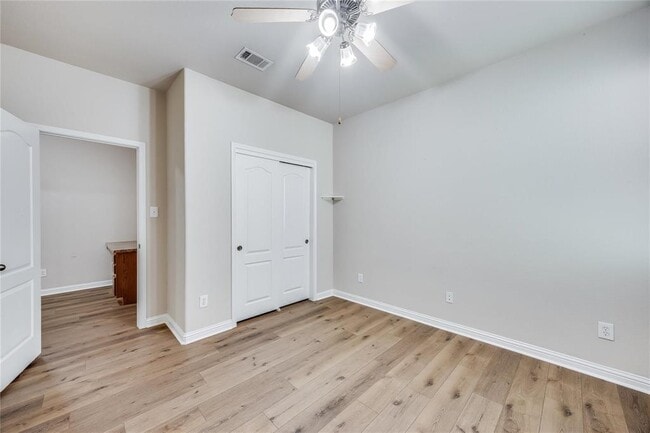 Building Photo - 203 Arrowhead Trail