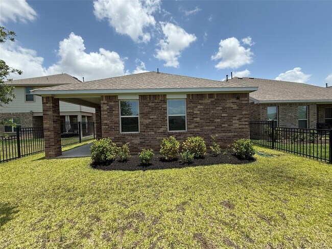 Building Photo - 445 Aurora Creek Ln