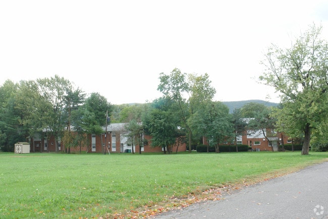 Primary Photo - Sheridan Plaza