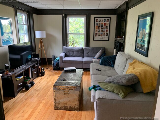 Building Photo - 238 South St