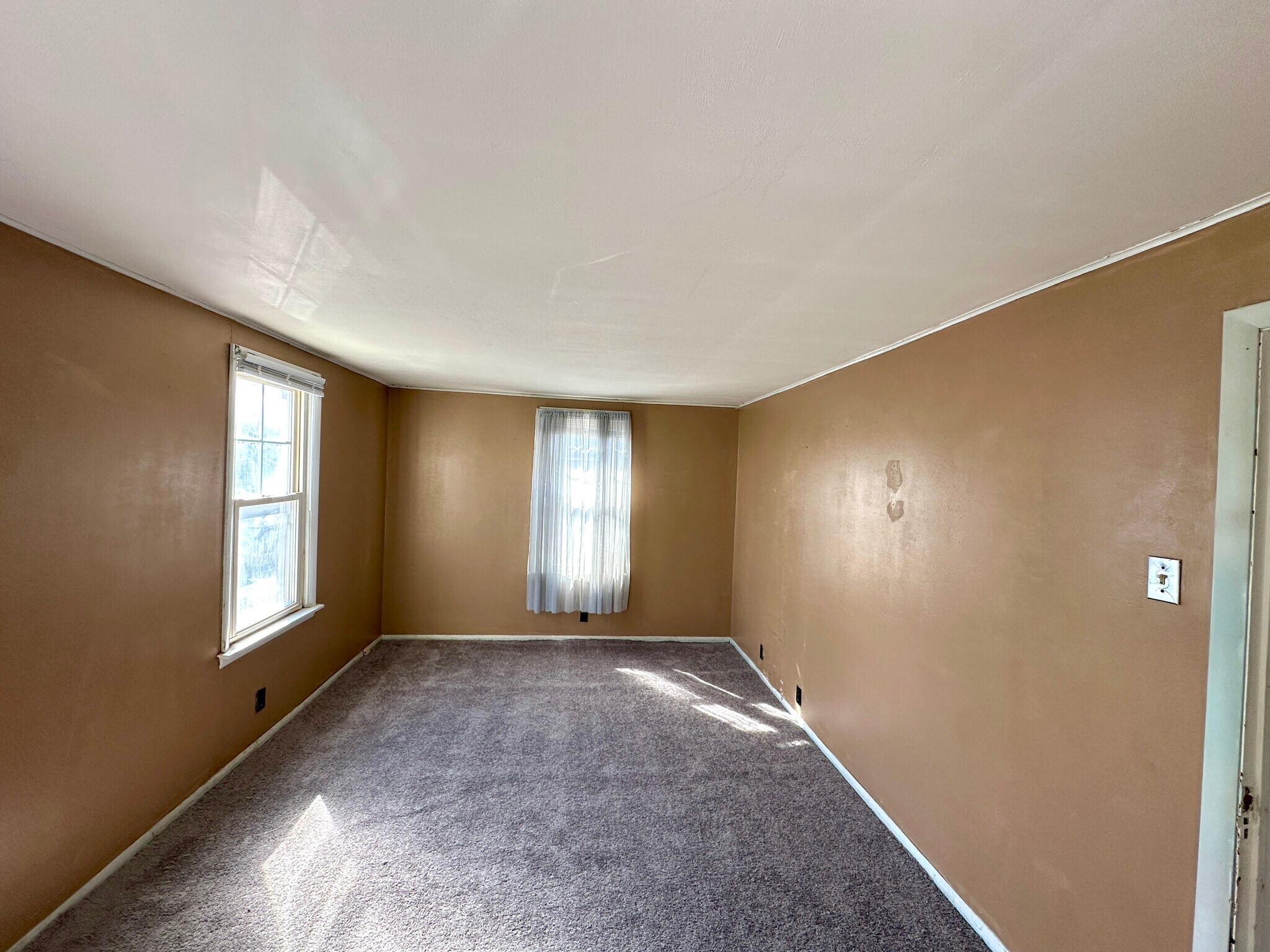 Building Photo - 110 W Chartes St