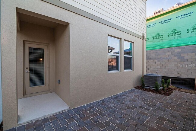 Building Photo - 6008 Blissful St