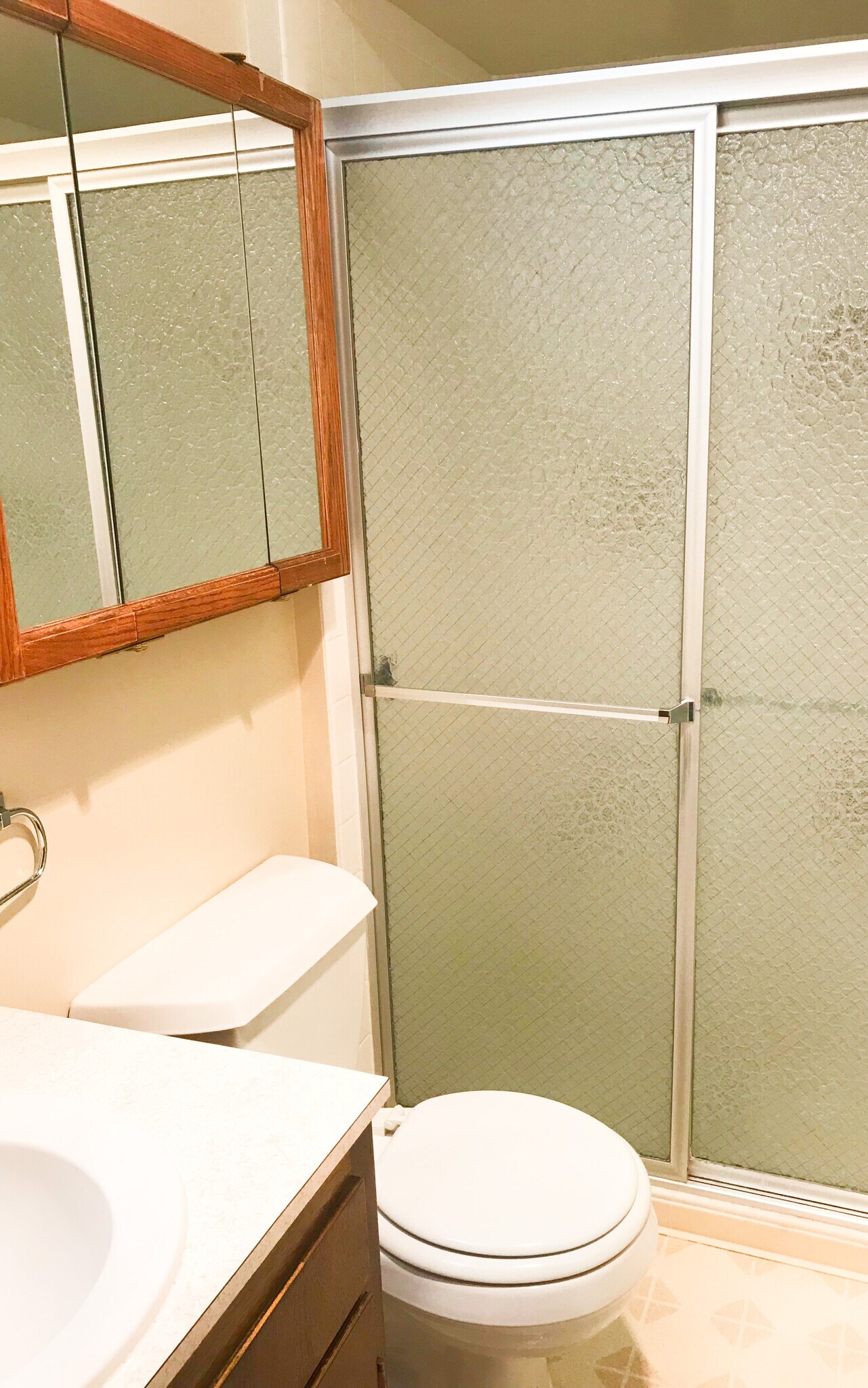 Building Photo - 721 W Bowling Rd