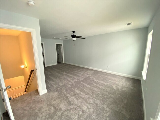 Building Photo - 2318 Bundoran Dr
