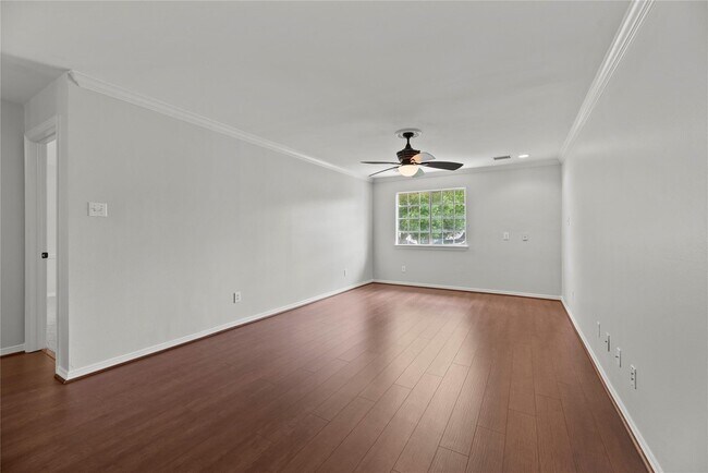 Building Photo - 1822 Lakebend Dr