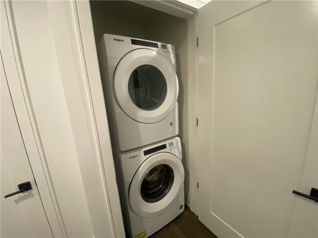 Building Photo - 788 West Marietta St NW