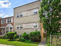 Building Photo - 3233 W Olive Ave