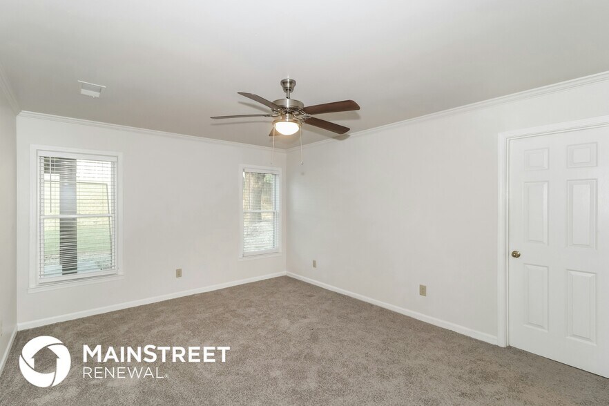 Building Photo - 2107 Chingford Cove