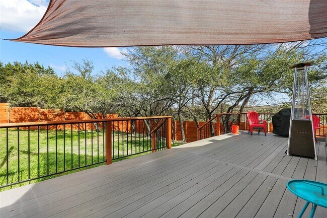 Building Photo - 307 Cuernavaca Dr N