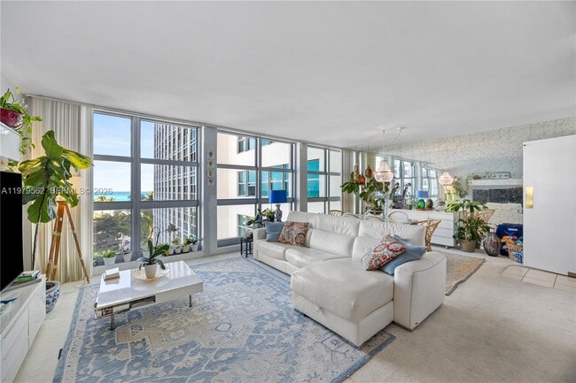 Building Photo - 5055 Collins Ave