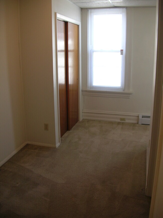Building Photo - 408 Taylor St