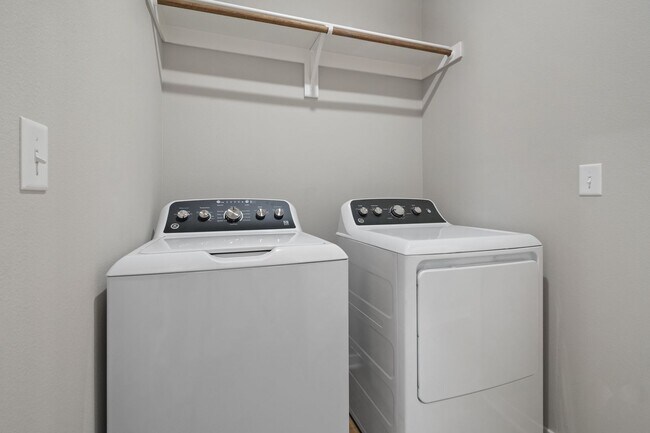 Building Photo - Live New in Bentonville | 3BR Beauty with Backyard