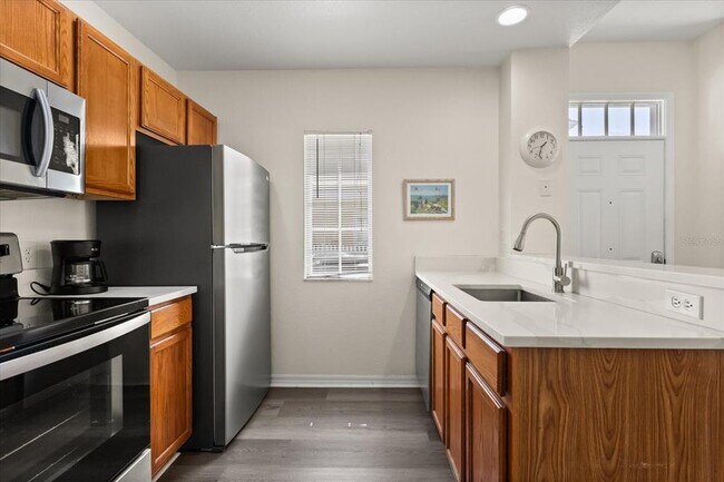 Building Photo - 2624 Lodi Cir