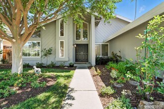 Building Photo - WILLOW GLEN - Beautifully updated with hig...
