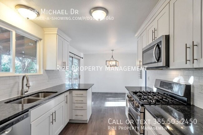 Building Photo - 839 Sir Michael Dr
