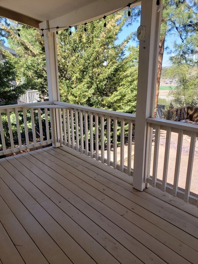 Building Photo - Super Clean 3 Bed / 2 Bath with RV parking