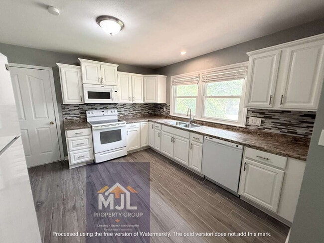 Building Photo - Updated 2 Bedroom/ 1 Bath Home in Belton *READY NOW*