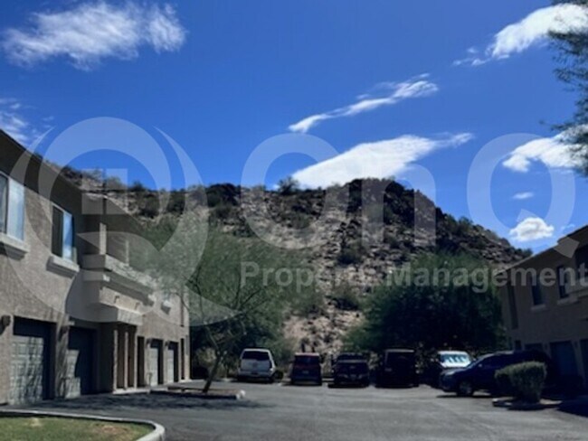Building Photo - 1716 W Cortez St