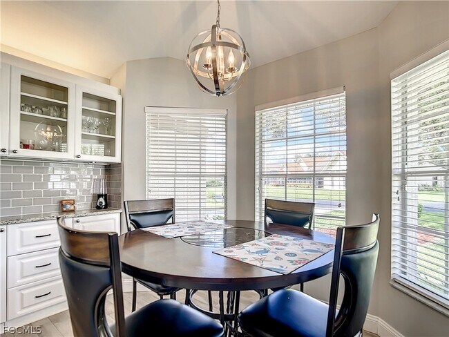 Building Photo - 13633 Admiral Ct