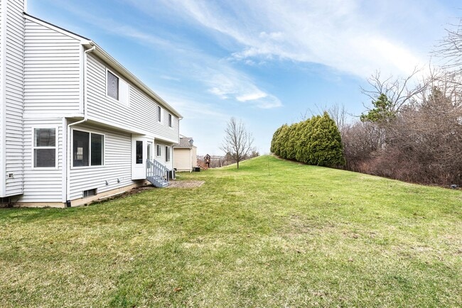 Building Photo - 1563 Scio Ridge Rd