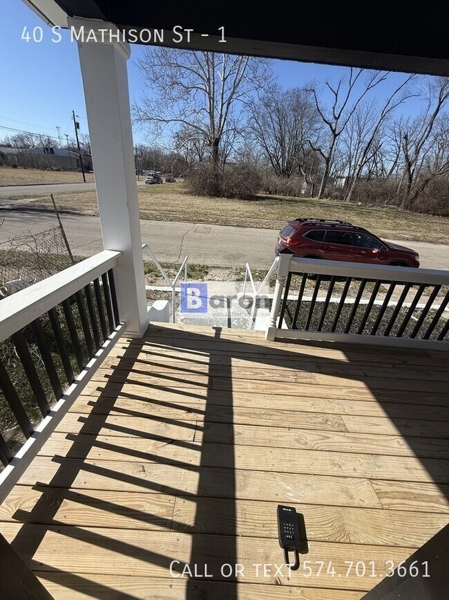 Building Photo - 40 S Mathison St