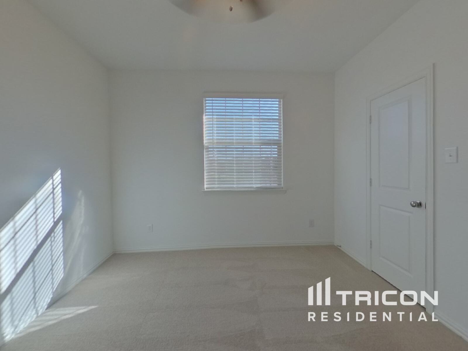 Building Photo - 509 Macdonald Wy