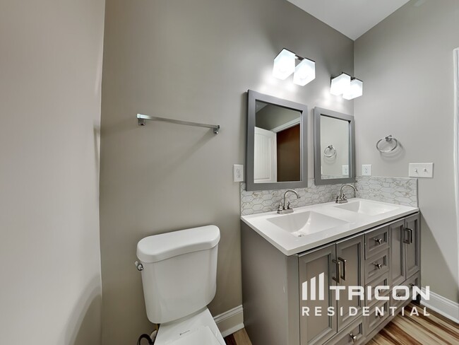 Building Photo - 7841 Melanie Dr