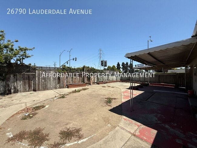 Building Photo - 26790 Lauderdale Ave