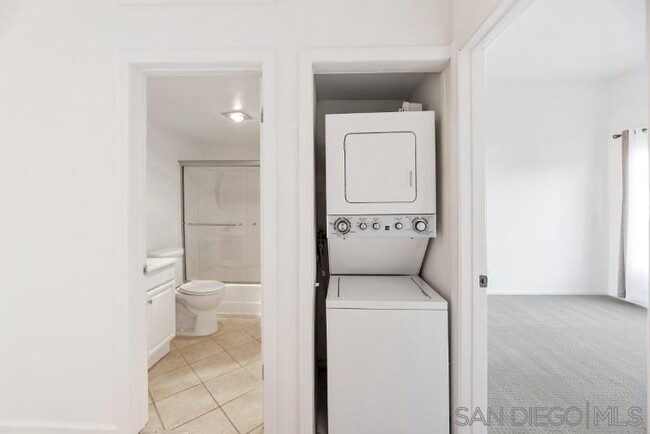 Building Photo - 5170 Clairemont Mesa Blvd