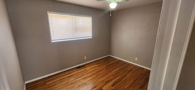 Building Photo - ALL PROSPECTIVE TENANTS MUST SUBMIT A $58 ...