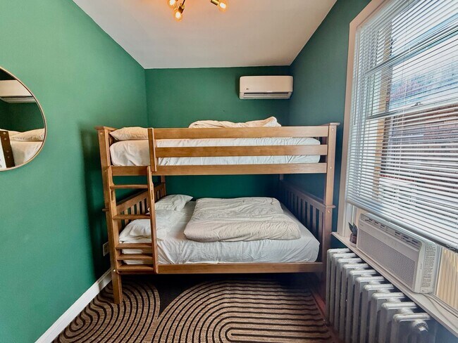 Building Photo - SPACIOUS & MODERN 3 BED/2.5 BA HOUSE w/ AC-Inlaid HARDWOOD Flooring-WASHER/DRYER & Rear PATIO in ...