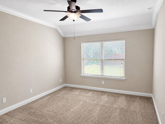 Building Photo - 24623 Ballad Dr