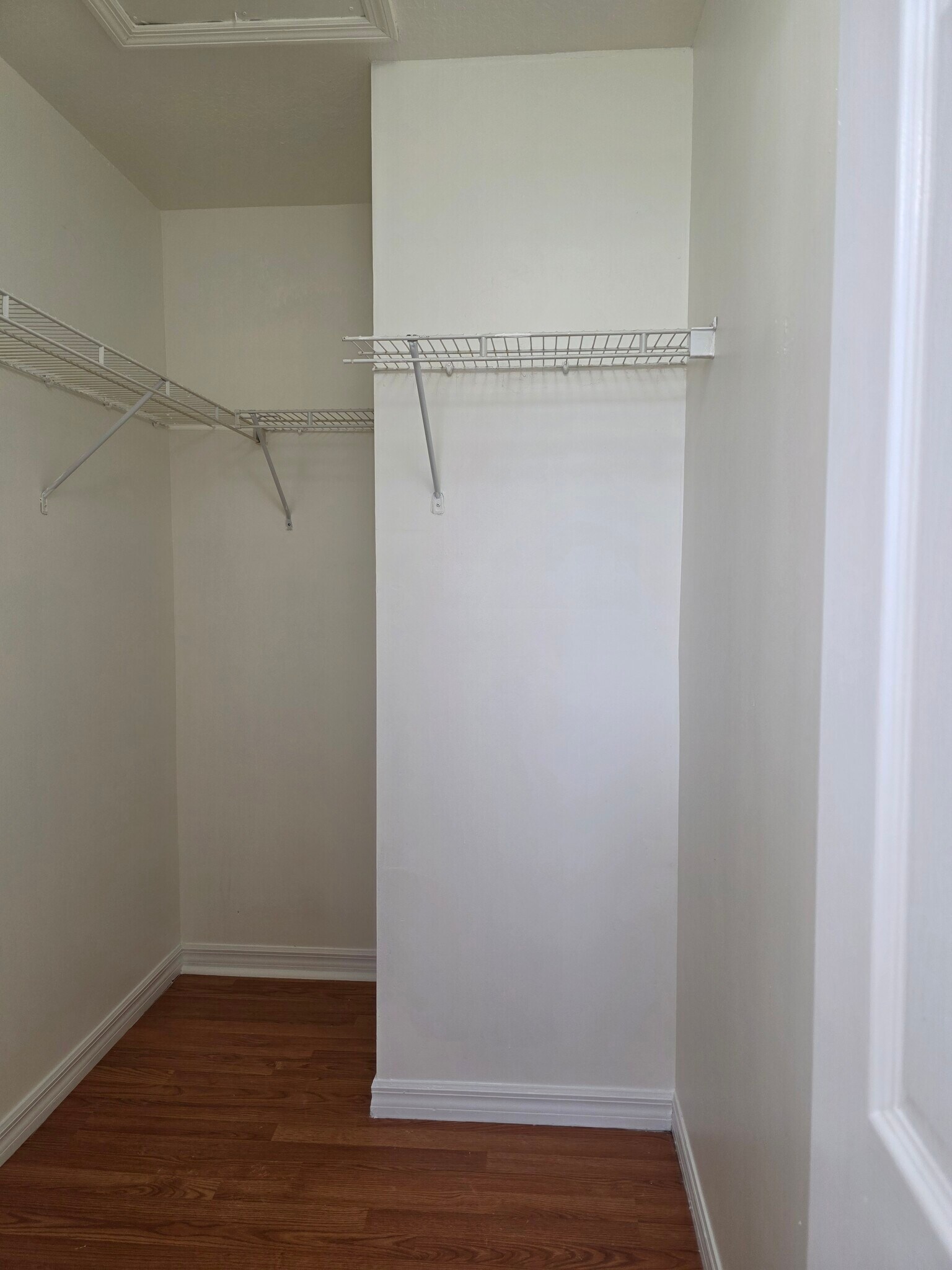 Walk-in-closet - 2973 SE 15th Ter