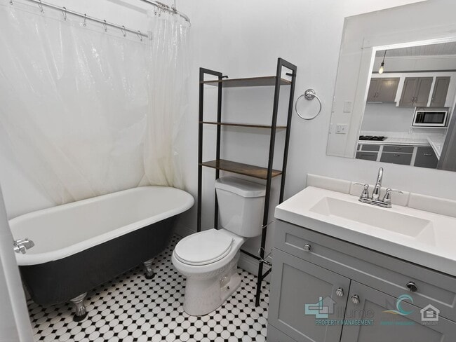 Building Photo - 103 Washington St