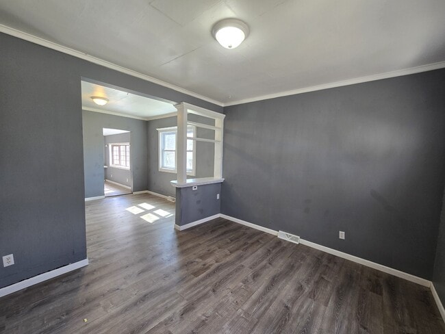 Building Photo - 1148 Columbia St