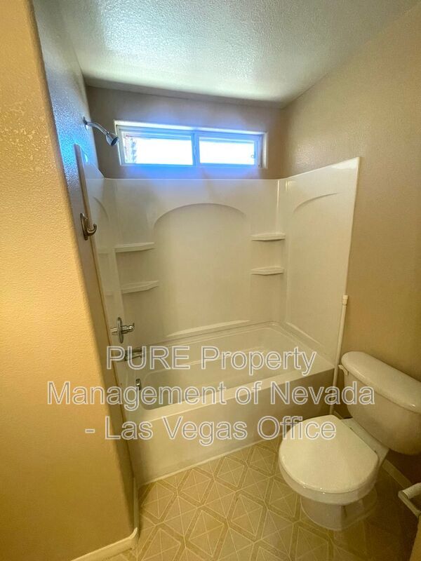 Building Photo - 9360 Fort Bayard Ave