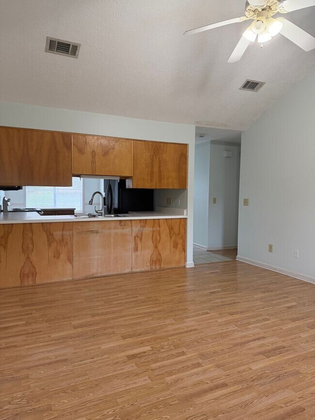 Building Photo - Harmon Estates Available Now!