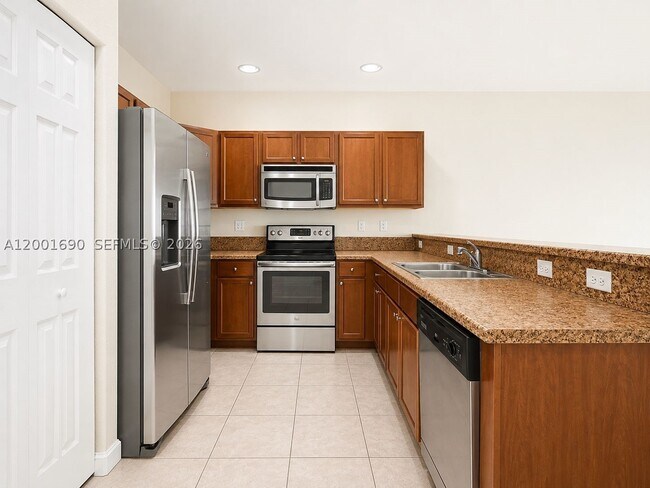 Building Photo - 8913 W 35th Way