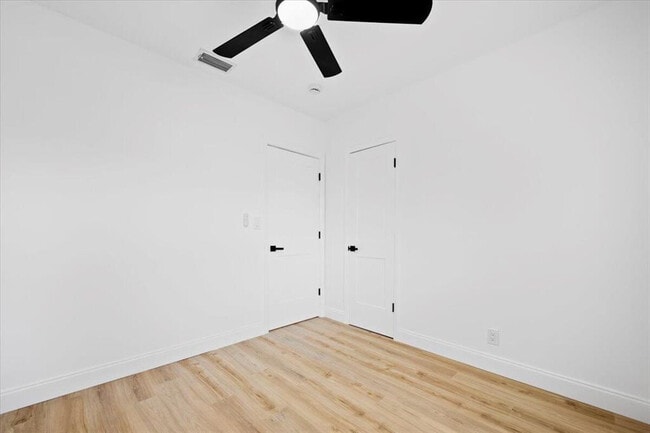 Building Photo - 1209 14th Ct S