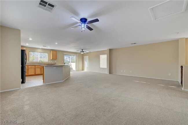 Building Photo - 5052 Whistling Acres Ave