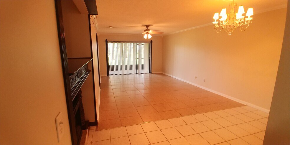 Building Photo - 2517 S 17th St