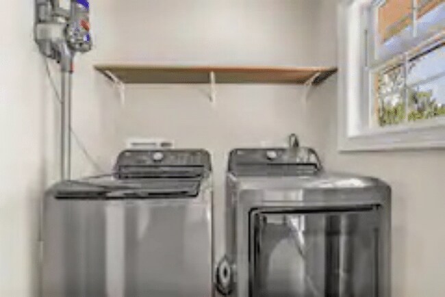 Building Photo - 19 Ellis St