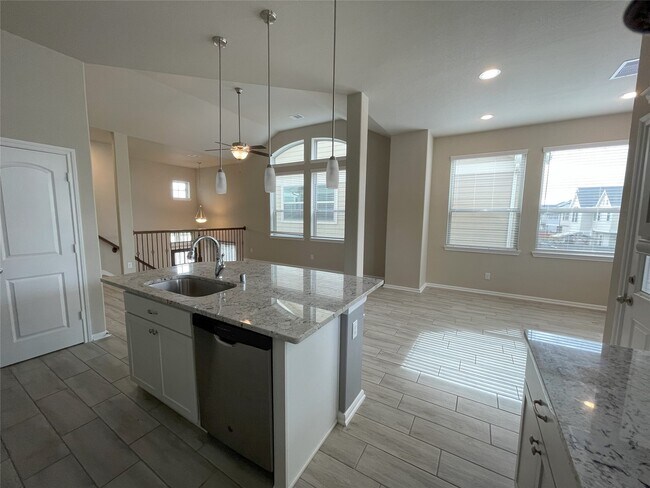 Building Photo - 5514 Sallow Bay Ln