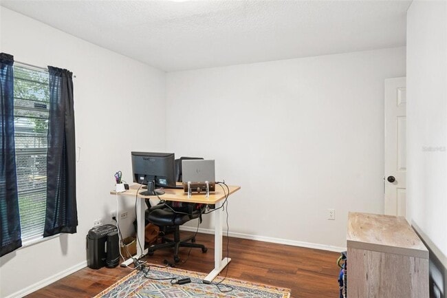 Building Photo - 3115 E 33rd Ave